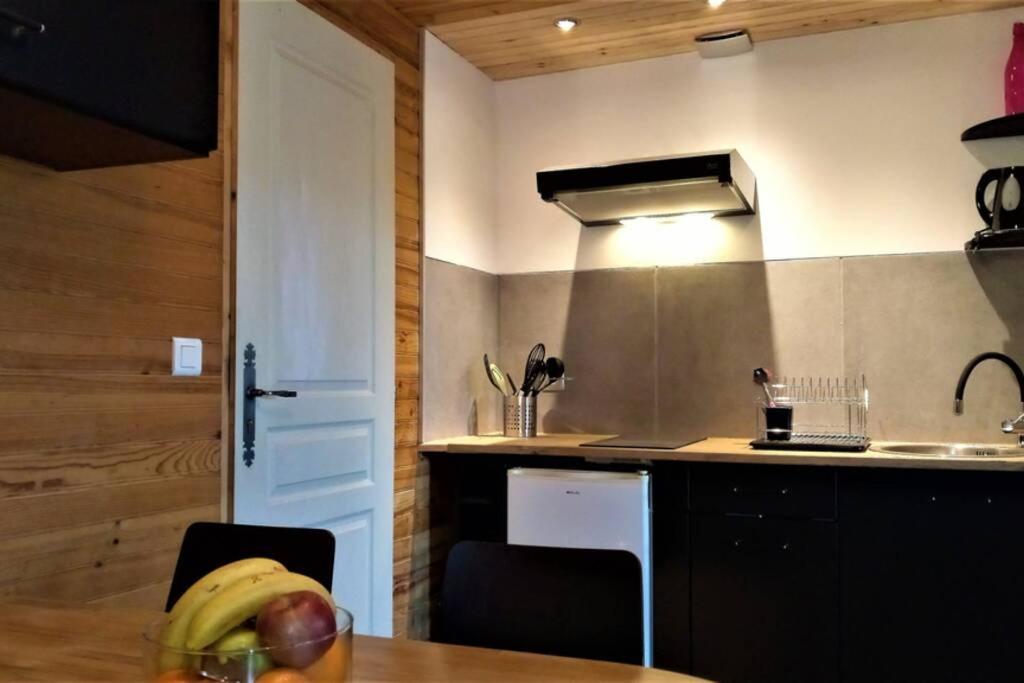 Studio 32M2 - Dans Propriete Avec Vue Imprenable Sur Le Lac Du Salagou Liausson 外观 照片